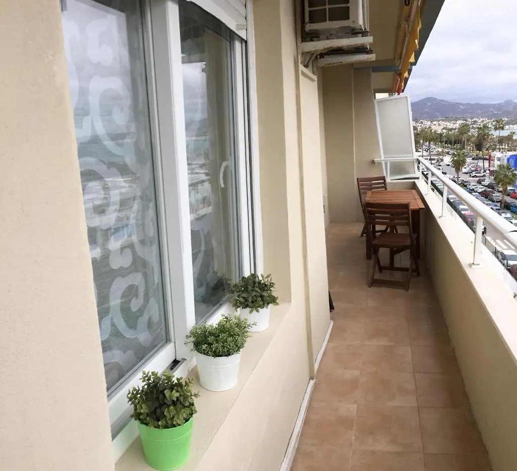 Precioso Apartamento Frente A La Playa Torre Del Mar Daire