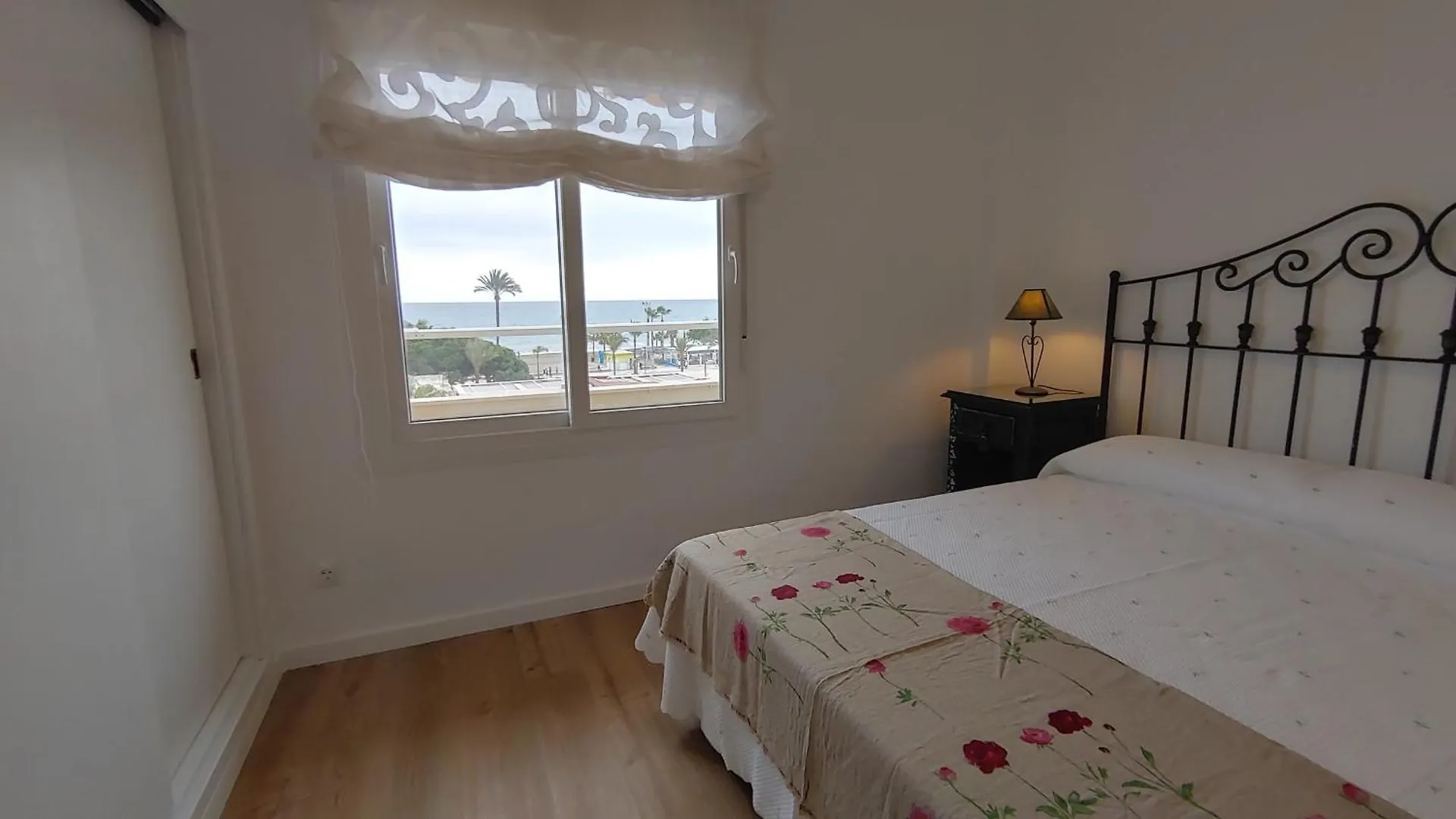Apartment Precioso Apartamento Frente A La Playa Torre Del Mar