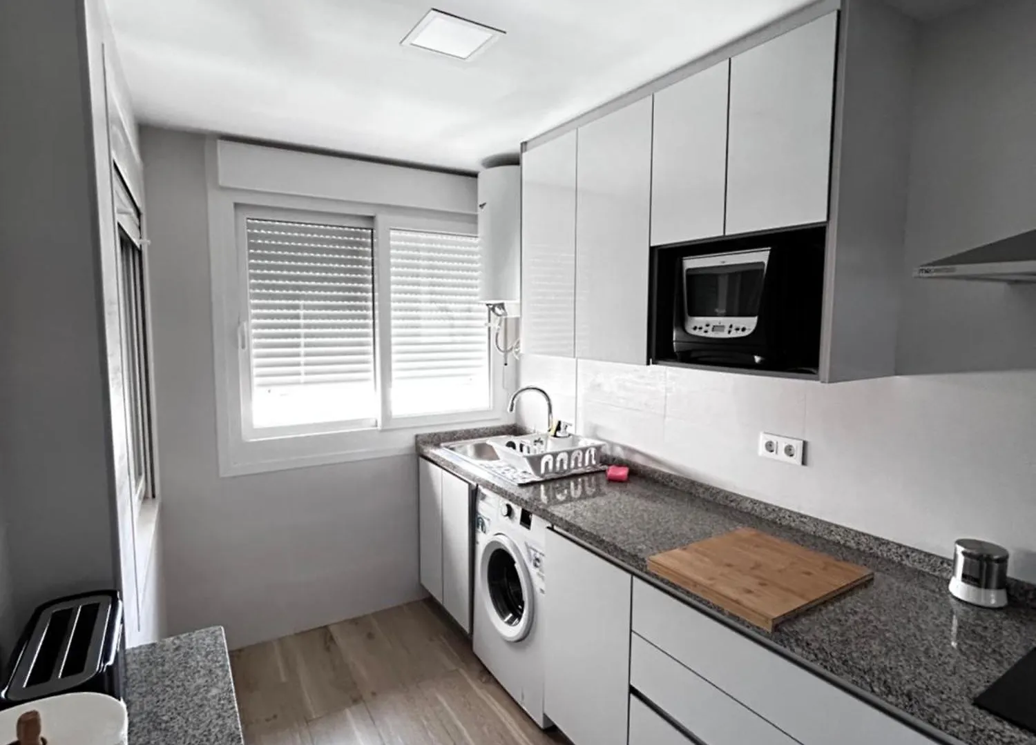 Precioso Apartamento Frente A La Playa Torre Del Mar 0*,  Spain